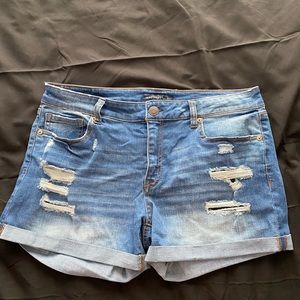 Aeropostale Midi Shorts